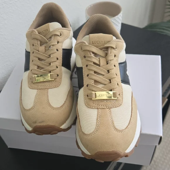 Casual Beige & Black Women's Sneakers - Picture 2 of 6